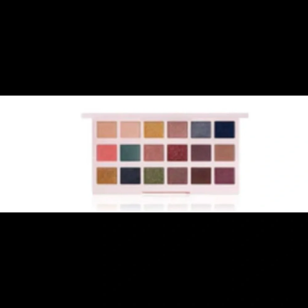 CIATÉ EDITOR PALETTE - NEW ENGLAND VEGAN AUTUMN EYESHADOW PALETTE 🎨‎